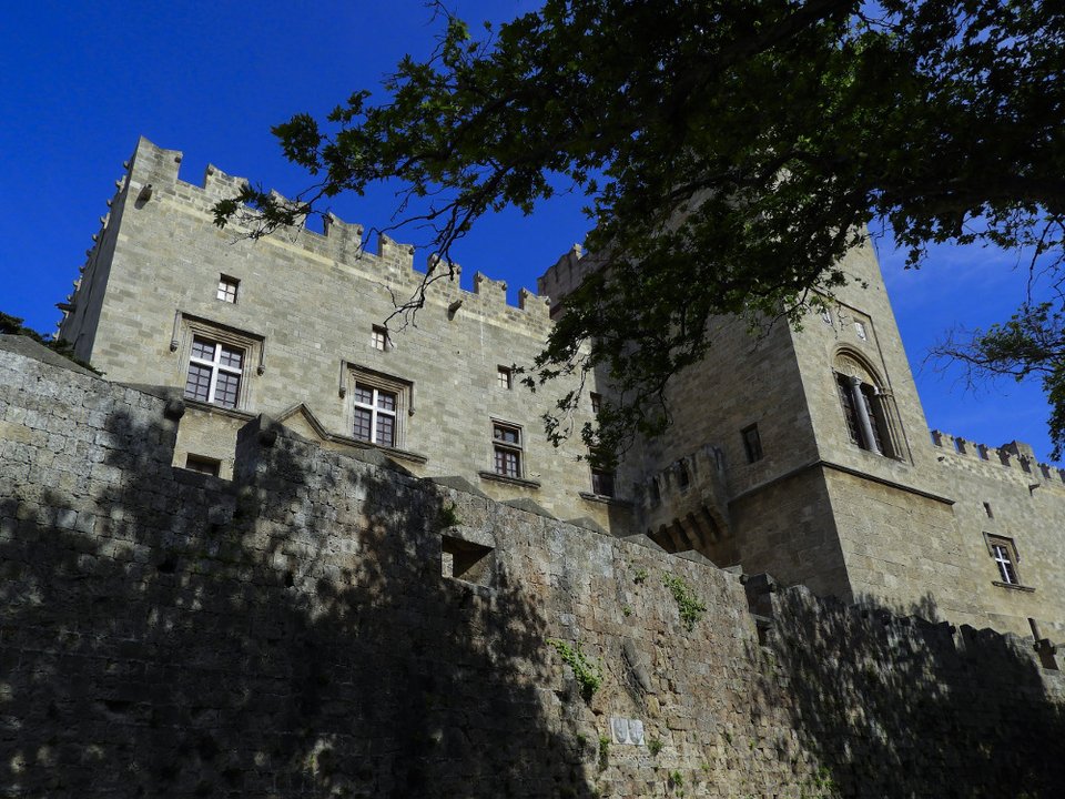 Σχέδιο για ανάδειξη και προστασία της Μεσαιωνικής πόλης της Ρόδου [εικόνες]  | iefimerida.gr 2