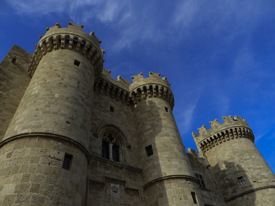 Σχέδιο για ανάδειξη και προστασία της Μεσαιωνικής πόλης της Ρόδου [εικόνες]  | iefimerida.gr 1