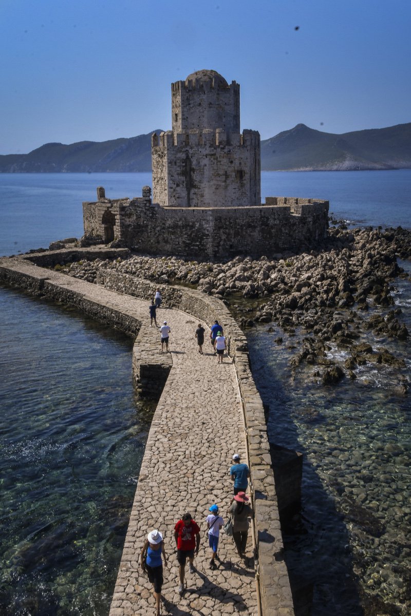 Στην καστροπολιτεία της Μεθώνης με τους πωρόλιθους και την τάφρο -Σαν σκηνικό ταινίας [εικόνες]  | iefimerida.gr 5