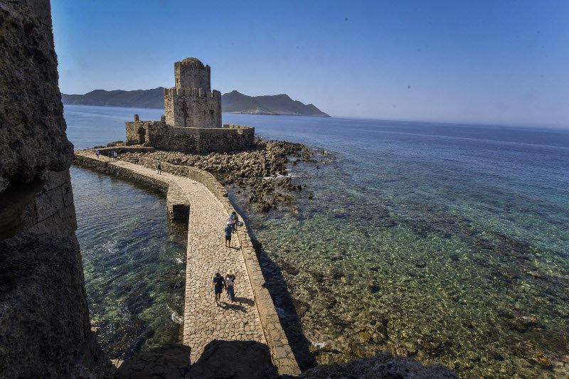 Στην καστροπολιτεία της Μεθώνης με τους πωρόλιθους και την τάφρο -Σαν σκηνικό ταινίας [εικόνες]  | iefimerida.gr 1