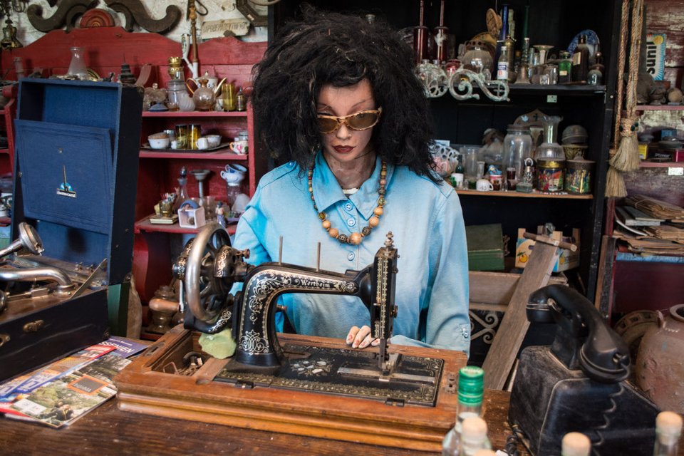 Γερμανοί έφτιαξαν στην Ηλεία ένα μουσείο-κουκλόσπιτο με θησαυρούς από τα σκουπίδια [εικόνες]  | iefimerida.gr 6