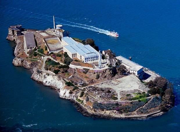 Οταν μπήκαν οι πρώτοι κατάδικοι στο Αλκατράζ -Εκεί που πλέον κάνουν κρουαζιέρες [εικόνες]  | iefimerida.gr 3