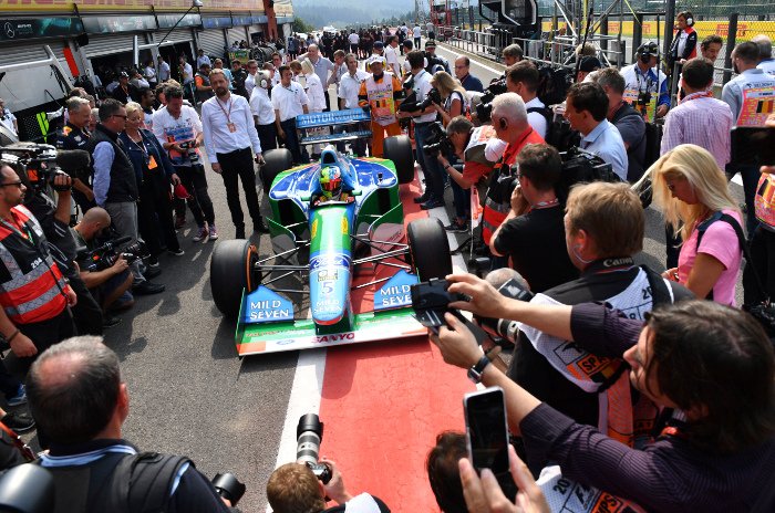 Formula 1: Ο γιος του Μίκαελ Σουμάχερ οδήγησε το ιστορικό μονοθέσιο του πατέρα του [εικόνες & βίντεο] | iefimerida.gr 0