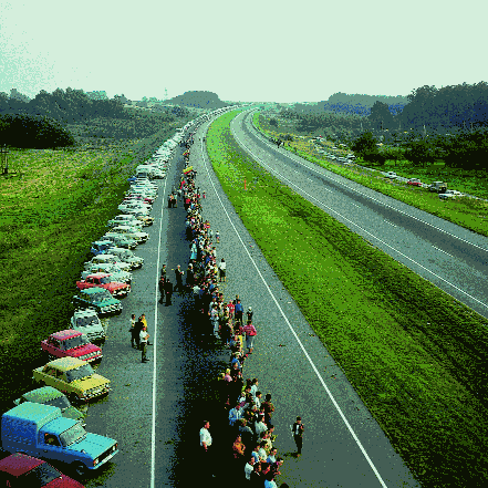 Σήμερα η Ευρωπαϊκή Ημέρα Μνήμης για τα θύματα του κομμουνισμού και του ναζισμού -Τι είναι η Επανάσταση της Βαλτικής οδού [εικόνες] | iefimerida.gr 7