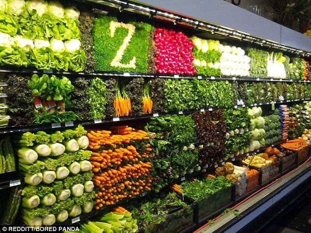 Τι κάνει ο άνθρωπος όταν βαριέται στη δουλειά... Από «ρομπότ» μέχρι κάστρα [εικόνες] | iefimerida.gr 10