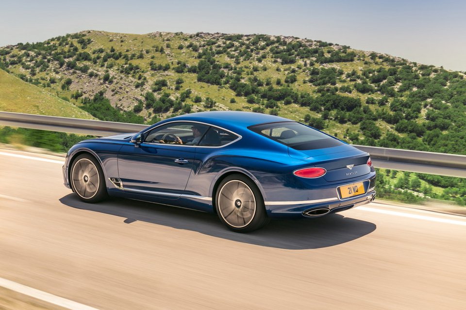 Η καινούργια Bentley Continental GT είναι υπερπολυτελής και πολύ γρήγορη εικόνες&[βίντεο] | iefimerida.gr 1