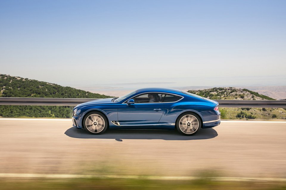 Η καινούργια Bentley Continental GT είναι υπερπολυτελής και πολύ γρήγορη εικόνες&[βίντεο] | iefimerida.gr 2
