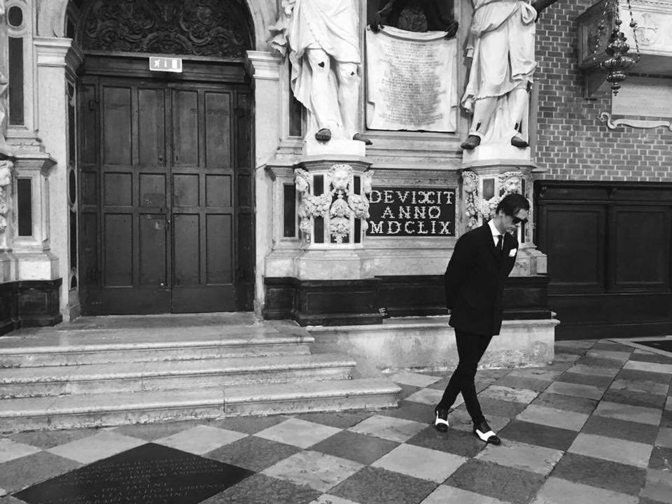 Θοδωρής Κουρετζής: Ο αντισυμβατικός αρχιμουσικός που διαπρέπει στη Μόσχα [εικόνες & βίντεο]  | iefimerida.gr 1