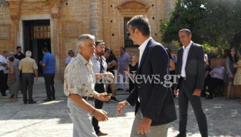 Στα Χανιά για τον Δεκαπενταύγουστο ο Μητσοτάκης -Ποια μονή επισκέφθηκε [εικόνες] | iefimerida.gr 3