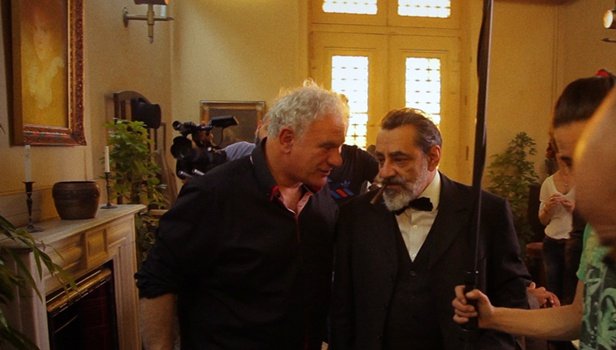 O Τάσος Mπουλμέτης κάνει ταινία τον θρίαμβο της ΑΕΚ το 1968 [εικόνες & βίντεο] | iefimerida.gr 7