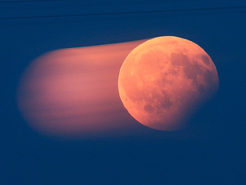 Η πανσέληνος και η έκλειψη σε διάφορα σημεία της Γης -Η Ελλάδα ξεχώρισε [εικόνες] | iefimerida.gr 5