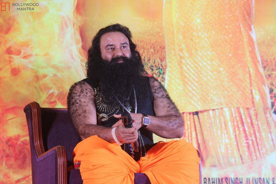 Ινδός, γκουρού και... βιαστής -Ο «άνθρωπος-θεός» καταδικάστηκε [εικόνες] | iefimerida.gr 5