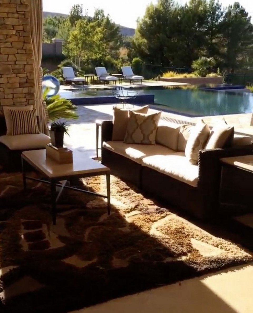 Φλόιντ Μεϊγουέδερ, ο μετρ της χλιδής -Βίλα 2 στρεμμάτων, 150 αυτοκίνητα [εικόνες & βίντεο] | iefimerida.gr 3