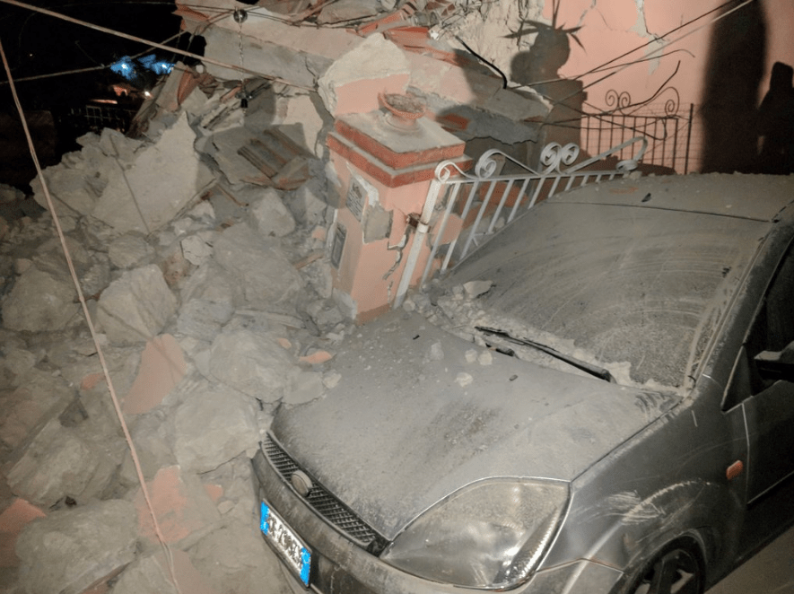 Σεισμός 4,2 Ρίχτερ ισοπέδωσε το νησί Ισκια στην Ιταλία -2 νεκροί, αρκετοί εγκλωβισμένοι | iefimerida.gr 1