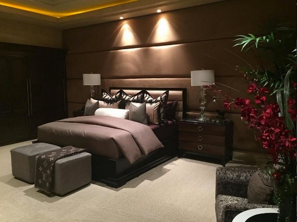 Φλόιντ Μεϊγουέδερ, ο μετρ της χλιδής -Βίλα 2 στρεμμάτων, 150 αυτοκίνητα [εικόνες & βίντεο] | iefimerida.gr 2