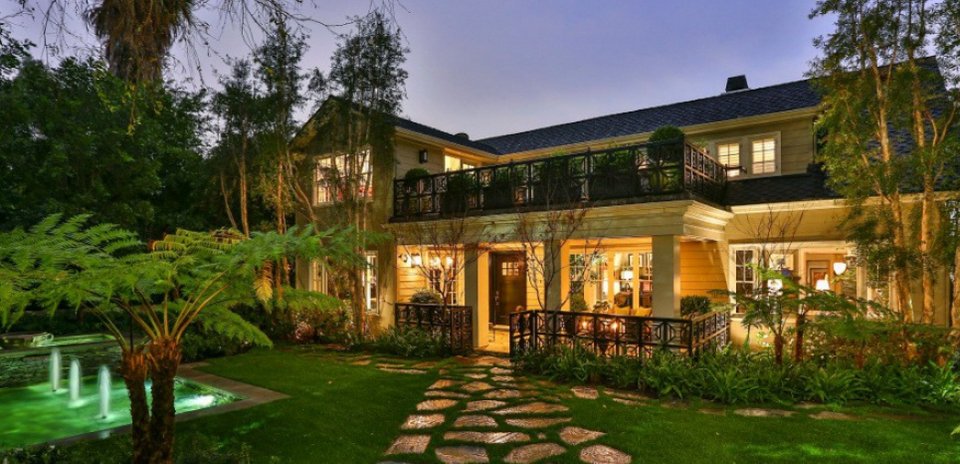 Τζέρεμι Ρένερ: Σταρ του Χόλιγουντ, αλλά κυρίως οικοδομικές εργασίες [εικόνες] | iefimerida.gr 1