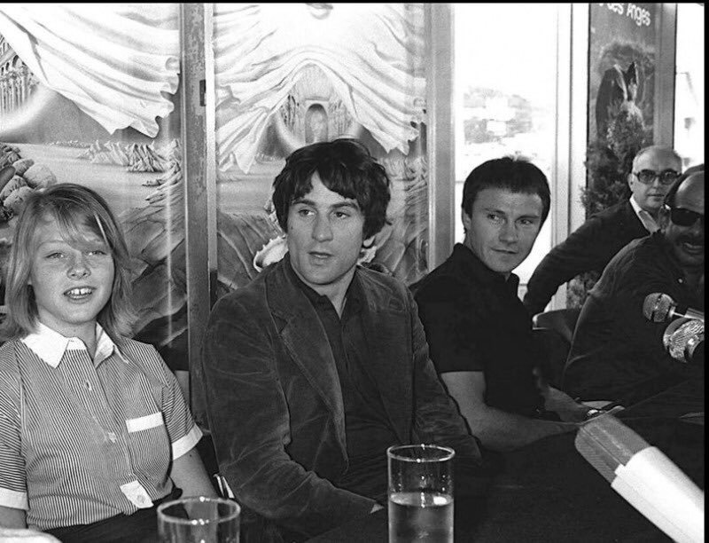 Vintage: Οταν ο Ρόμπερτ ντε Νίρο ήθελε να σώσει την ανήλικη Τζόντι Φόστερ στον «Ταξιτζή» [εικόνες] | iefimerida.gr 2