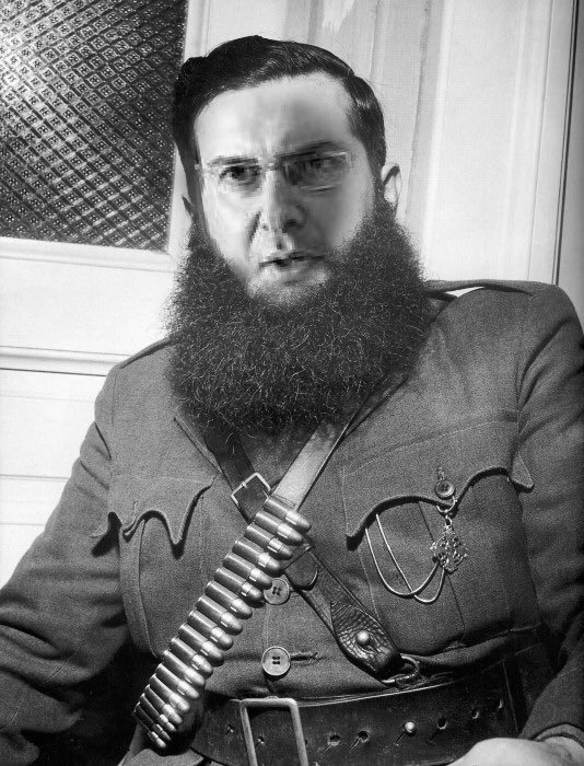 «Οι αγώνες της Αριστεράς» -Κεραμέως και Χατζηδάκης προκαλούν ιδεολογικό πόλεμο [εικόνες] | iefimerida.gr 7