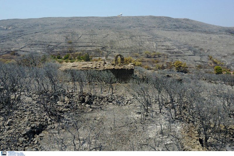 Η καταστροφή των Κυθήρων -Η φωτιά έκανε στάχτη 20.000 στρέμματα [εικόνες]  | iefimerida.gr 3
