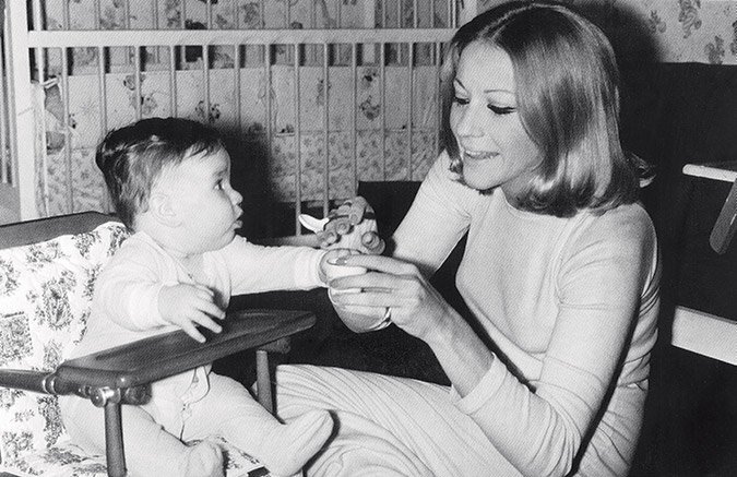 Πέτρος Κουτουμάνος, ο άγνωστος πρώτος σύζυγος της Ζωής Λάσκαρη [εικόνες] | iefimerida.gr 3