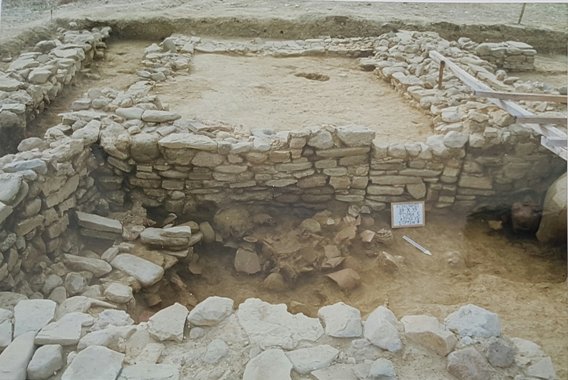 Ενας προϊστορικός οικισμός της περιόδου της χαλκοκρατίας σε νησίδα της Λήμνου [εικόνες]  | iefimerida.gr 1