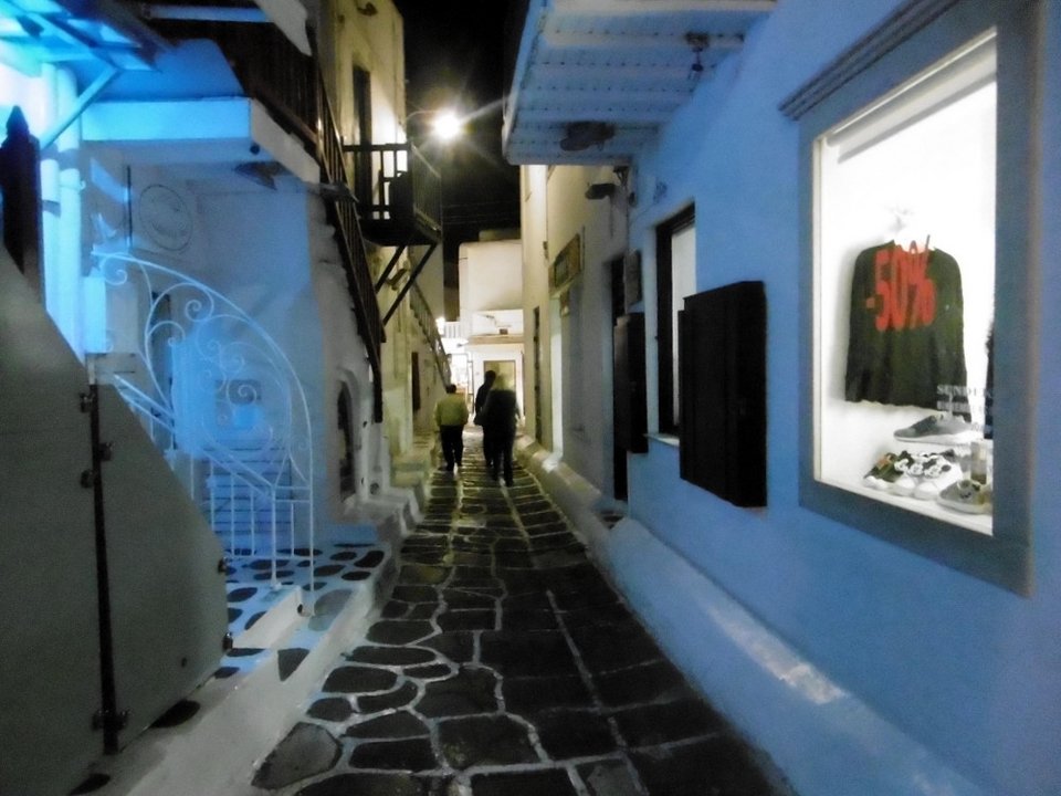 Politico για Μύκονο: «Το ελληνικό νησί του παραλόγου -Δεν είναι... Ελλάδα» [εικόνες] | iefimerida.gr 1