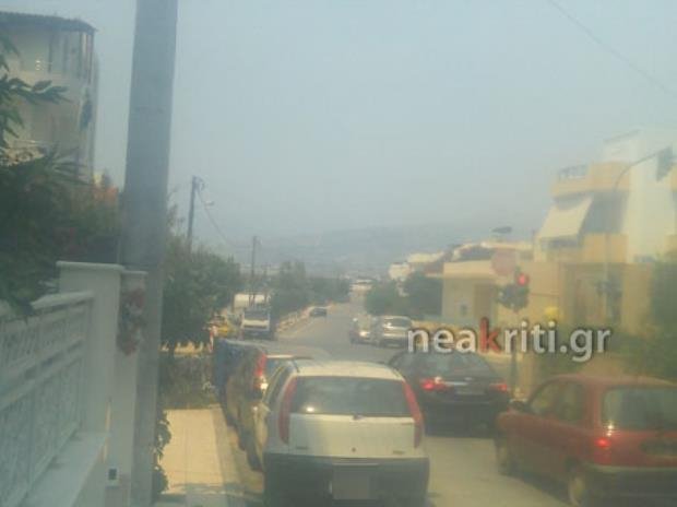 Απίστευτο: Μέχρι την Κρήτη έφθασε ο καπνός από τη φωτιά στον Κάλαμο -Δείτε φωτογραφία από το δορυφόρο [εικόνες] | iefimerida.gr 1