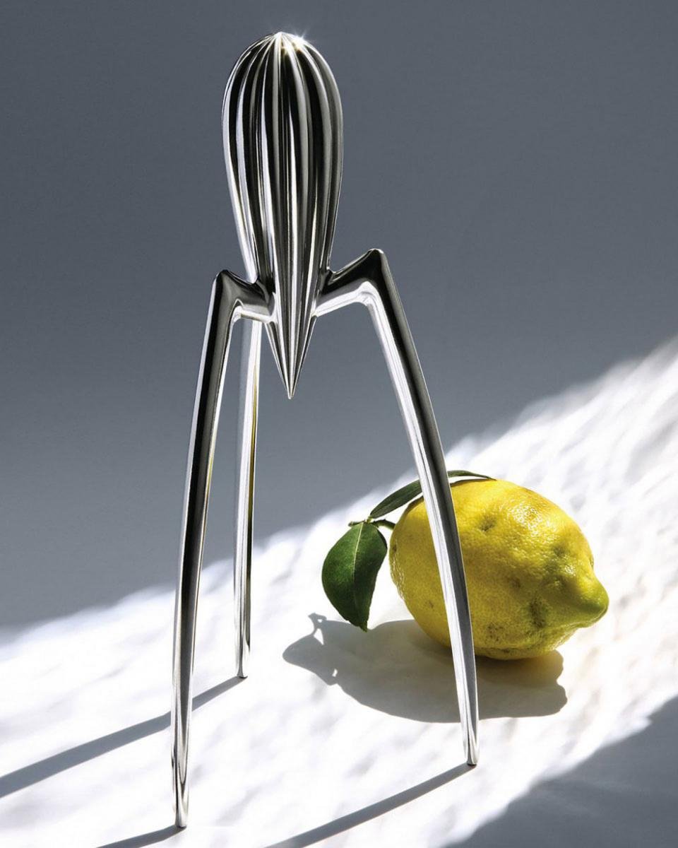 Το λάθος που έχει ο εμβληματικός λεμονοστύφτης του Φιλίπ Σταρκ [εικόνες] | iefimerida.gr 0