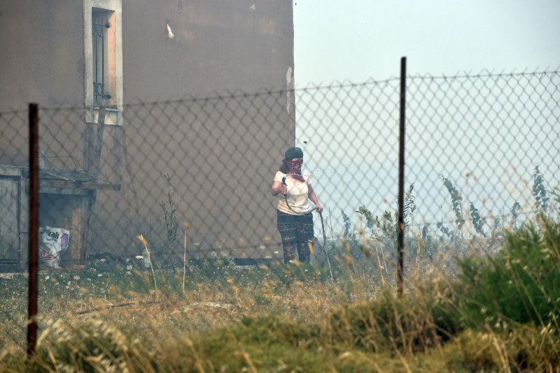 Γλίτωσε από τις φλόγες το σπίτι του Κουφοντίνα στο Βαρνάβα -Το κατέβρεχε η σύζυγός του [εικόνες] | iefimerida.gr 2