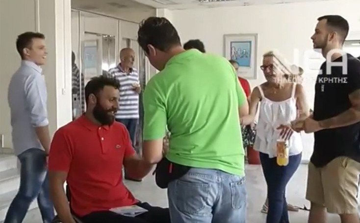 O παραολυμπιονίκης Αντώνης Τσαπατάκης φοράει και πάλι τη στολή της αστυνομίας [εικόνες]   | iefimerida.gr 2