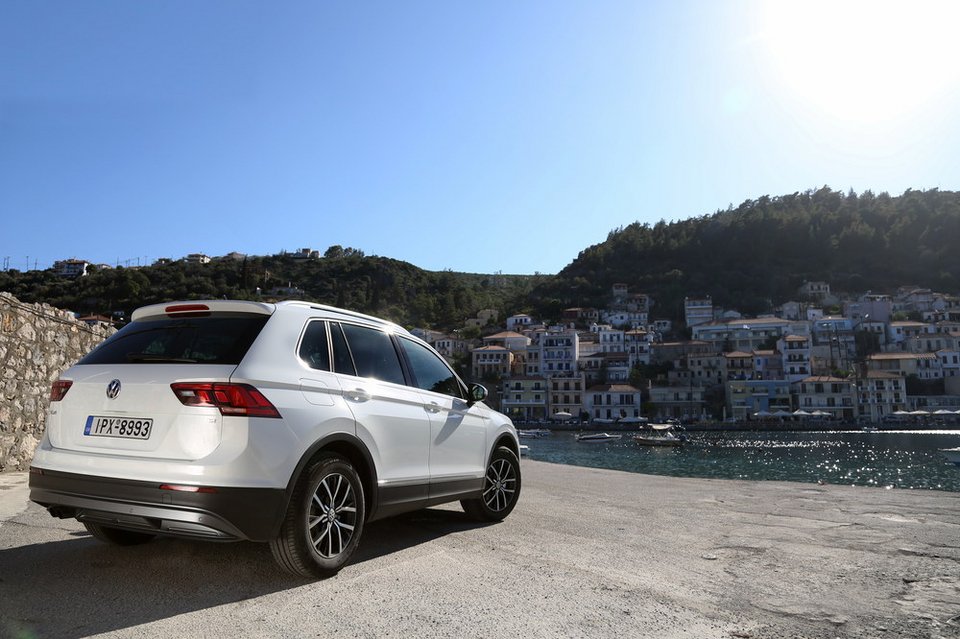 To VW Tiguan με νέους κινητήρες, καινούργιες εκδόσεις και νέες τιμές με όφελος έως 4.750 ευρώ | iefimerida.gr 1