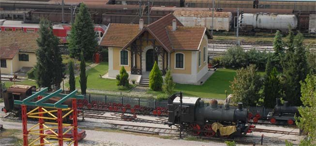 Βάνδαλοι λεηλάτησαν αυθεντικό βαγόνι του Orient Express σε Μουσείο της Θεσσαλονίκης [εικόνες]  | iefimerida.gr 7