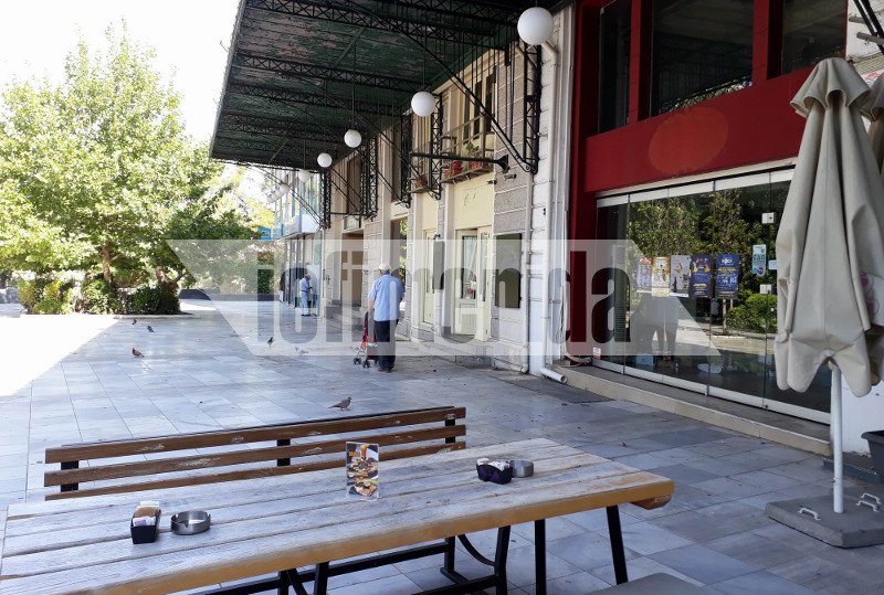 Στα «χαρακώματα» το Χαλάνδρι μετά τα λουκέτα σε τρία εμβληματικά καταστήματα εστίασης στην κεντρική πλατεία [εικόνες] | iefimerida.gr 5