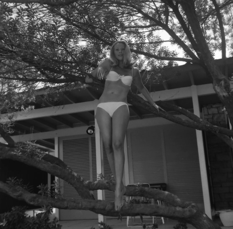 Το ασπρόμαυρο άλμπουμ της ζωής της Ζωής Λάσκαρη -Σπάνια καρέ, με τις κόρες της μωρά [εικόνες] | iefimerida.gr 7