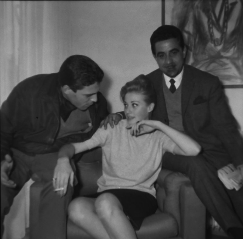 Το ασπρόμαυρο άλμπουμ της ζωής της Ζωής Λάσκαρη -Σπάνια καρέ, με τις κόρες της μωρά [εικόνες] | iefimerida.gr 14