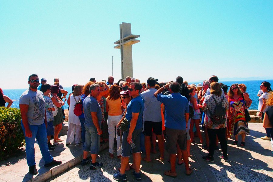 Σαρωνικός SOS: Πίσσα γέμισαν οι ακτές -Η πετρελαιοκηλίδα έφτασε Λαγονήσι [εικόνες] | iefimerida.gr 14