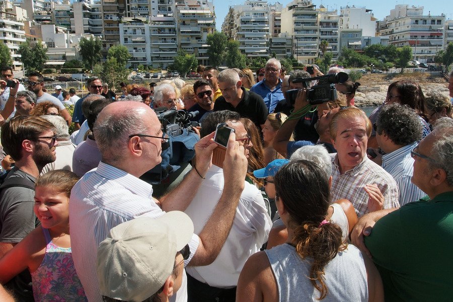 Σαρωνικός SOS: Πίσσα γέμισαν οι ακτές -Η πετρελαιοκηλίδα έφτασε Λαγονήσι [εικόνες] | iefimerida.gr 15