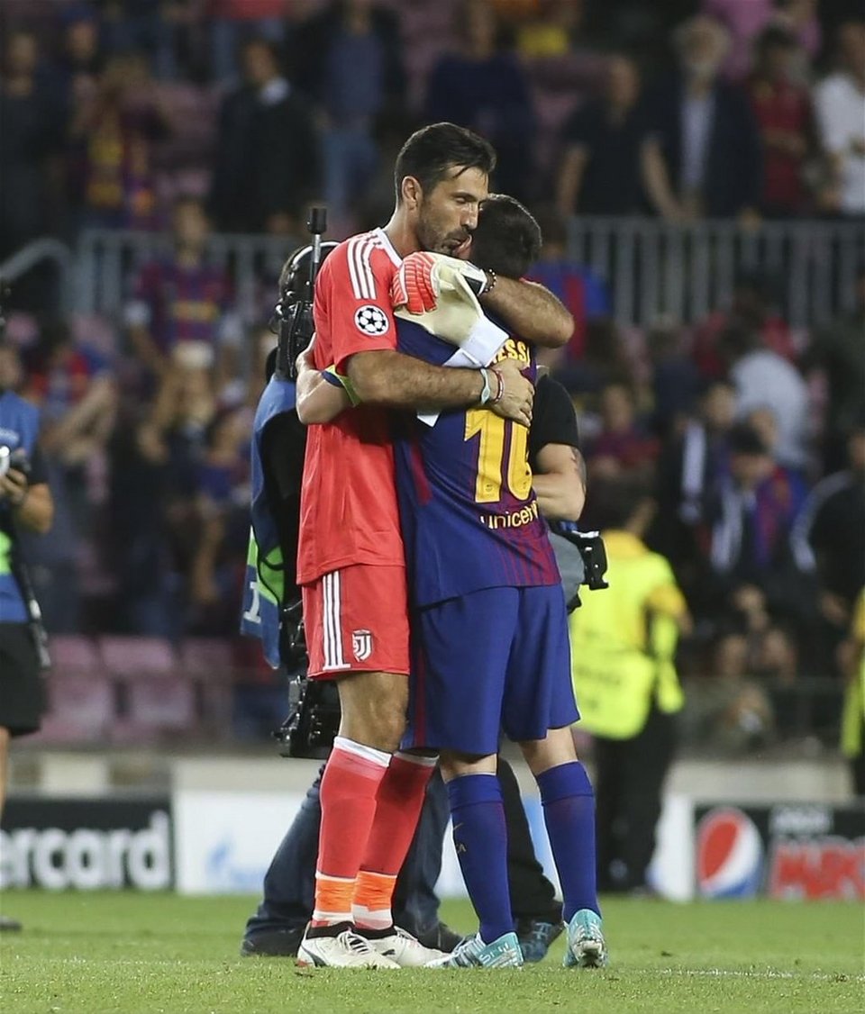 Ο Μπουφόν νικήθηκε πρώτη φορά από τον Μέσι και υποκλίθηκε στον Αργεντινό [εικόνα] | iefimerida.gr 0