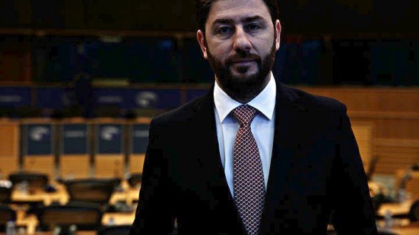 Στην τελική ευθεία για εκλογή αρχηγού -Ανησυχεί τη Φώφη Γεννηματά ο Ανδρουλάκης ως «αντι-Τσίπρας» | iefimerida.gr 0