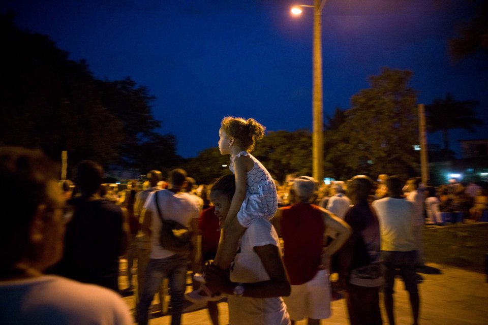 Στην Κούβα αναζητούν τον διάδοχο του Κάστρο -Κάθε γειτονιά προτείνει υποψήφιους [εικόνες]  | iefimerida.gr 0