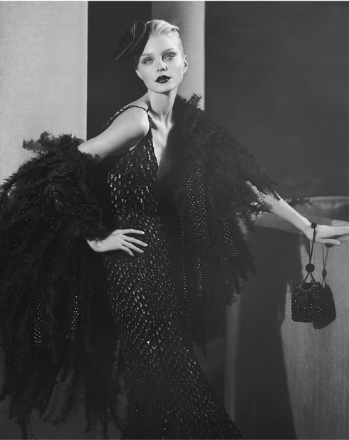 Το νέο πρότζεκτ του Αρμάνι -Εργαστήρι κινηματογράφου με μυστικά για ρούχα και μαλλιά [εικόνες]  | iefimerida.gr 2