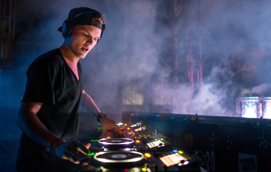 Avicii: Ο κορυφαίος dj που απέρριψε την αστρονομική επιτυχία για να κερδίσει τη ζωή [τρέιλερ]  | iefimerida.gr 0