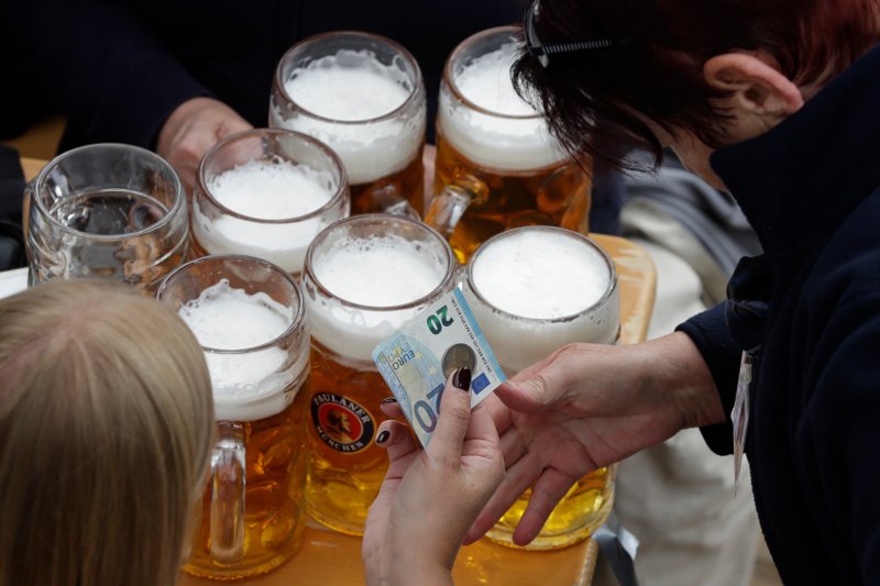 Μόναχο: Aρχισε το Oktoberfest -H μεγαλύτερη παραδοσιακή γιορτή της Γερμανίας [εικόνες & βίντεο]  | iefimerida.gr 3