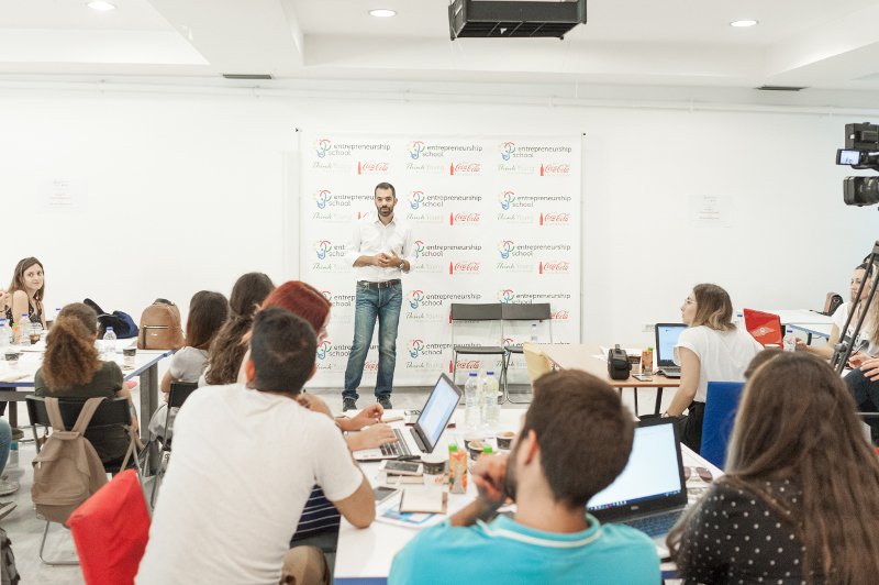 Σχολή Επιχειρηματικότητας: Για ακόμα μία χρονιά στην Ελλάδα από την Coca-Cola | iefimerida.gr 1