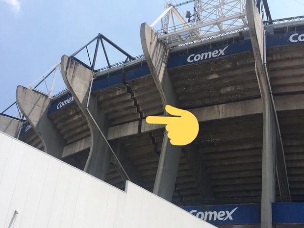 «Κόπηκε» στα δύο το στάδιο «Αζτέκα» στο Μεξικό λόγω του ισχυρού σεισμού [εικόνες & βίντεο] | iefimerida.gr 1