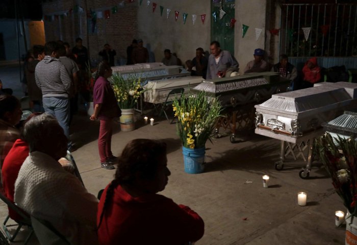 Ο σεισμός στο Μεξικό ξεκλήρισε 11μελή οικογένεια -Βρίσκονταν σε βάφτιση [εικόνες] | iefimerida.gr 2