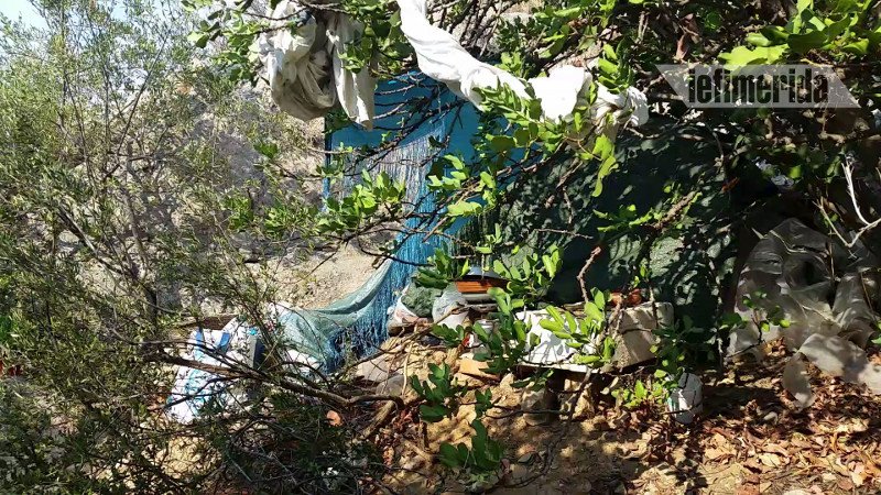 Αστεγοι σε τρώγλες και σπηλιές του Φιλοπάππου -«Καλύτερα εδώ, παρά στα παγκάκια» [εικόνες] | iefimerida.gr 9