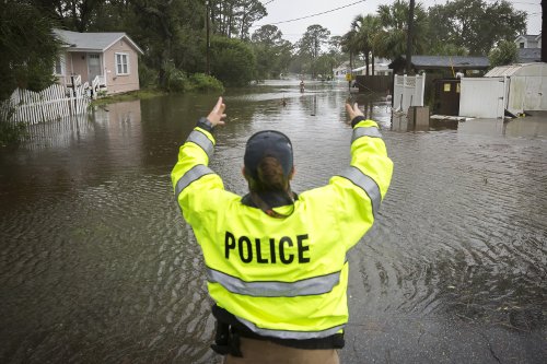 Απολογισμός: Πάνω από 50 νεκρούς άφησε πίσω του ο τυφώνας Ιρμα στη Φλόριντα [εικόνες] | iefimerida.gr 5