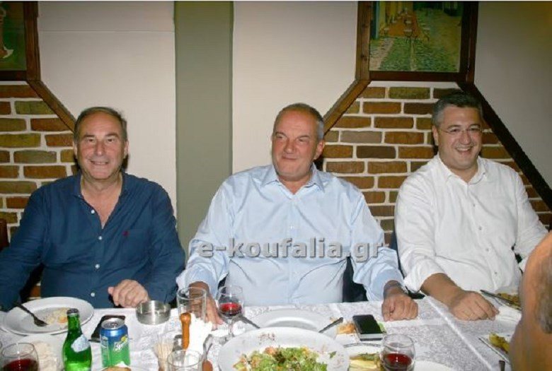 Σε ταβέρνα με στελέχη της ΝΔ ο Καραμανλής -Λαγός στιφάδο και αρνάκι γεμιστό στο μενού [εικόνες]  | iefimerida.gr 1