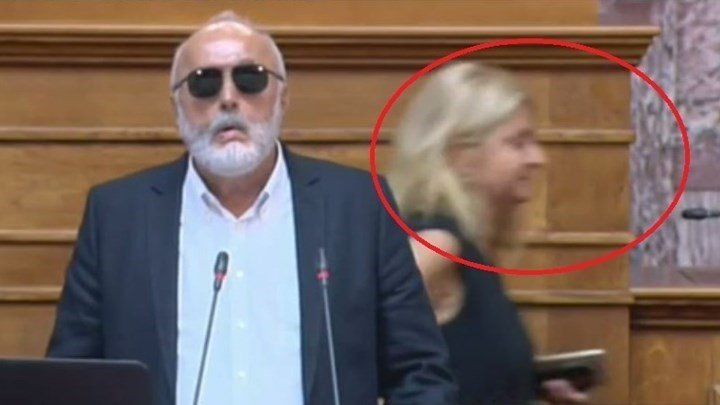 Κουρουμπλής: Ναι, η συνεργάτις μου που έκανε γκριμάτσες στον Μητσοτάκη είναι συγγενής μου | iefimerida.gr 0